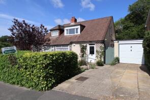 2, The Curve, Horndean, Waterlooville PO8 9SE