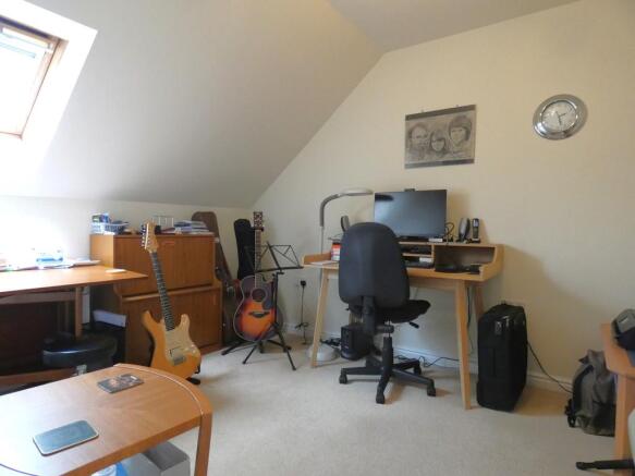 Photo 12