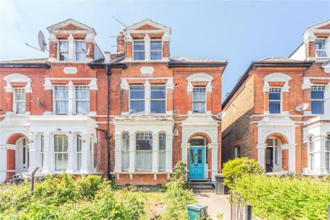 Park Avenue, Wood Green, London, N22