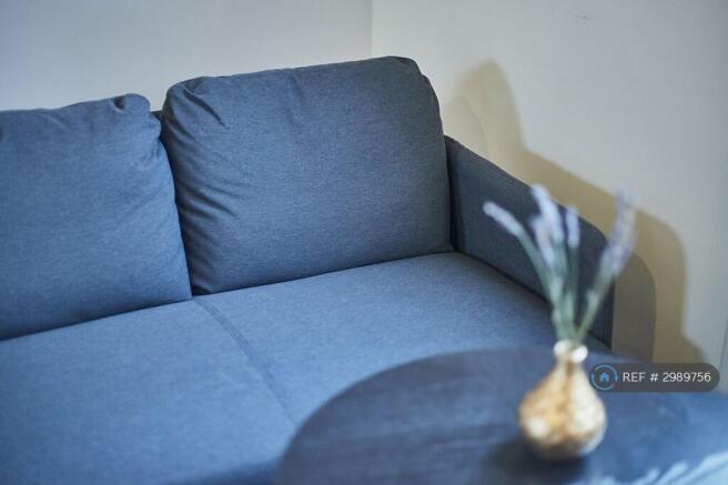 1 bed House Share to rent Image 11