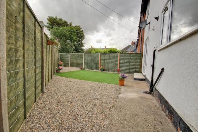 lLow maintenance southerly facing garden