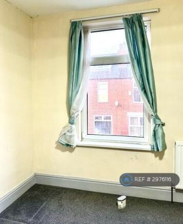 3 bed Terraced to rent Image 12
