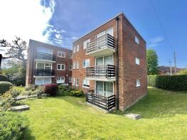 65, Parkmore Close, Woodford Green IG8 0SL