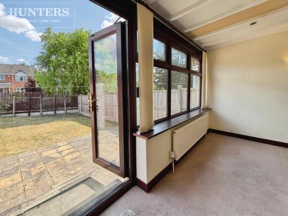 2 bed Semi-Detached Bungalow for sale Image 11