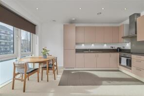 2, Jasmine House, Juniper Drive, London SW18 1GJ