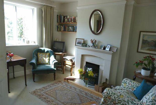 SITTING ROOM