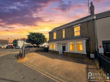 Broadway, Yaxley, Peterborough, PE7