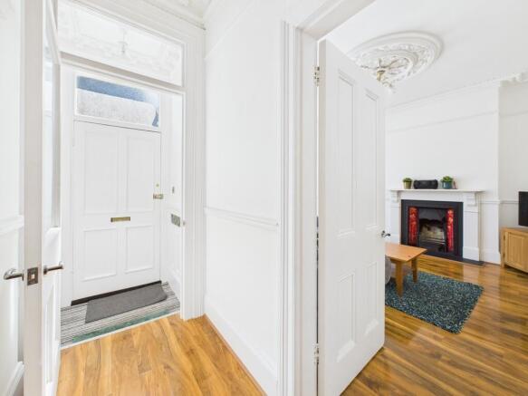 CAM03974G0-PR0120...