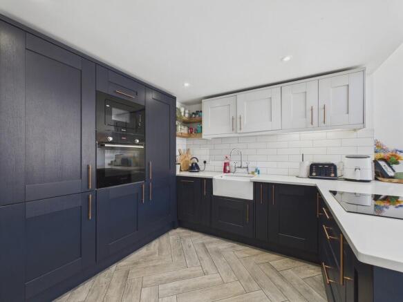 2 bed Terraced for sale Image 7