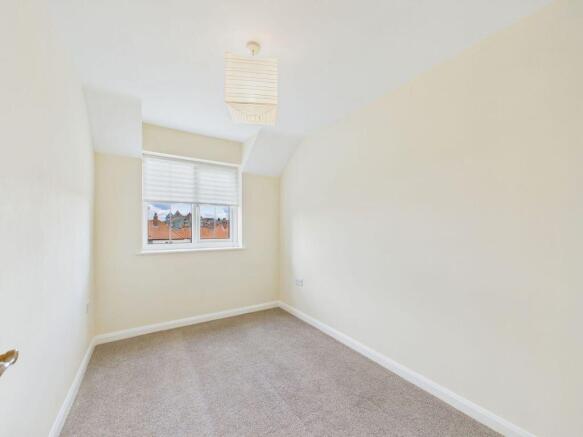 2 bed Flat for sale Image 6