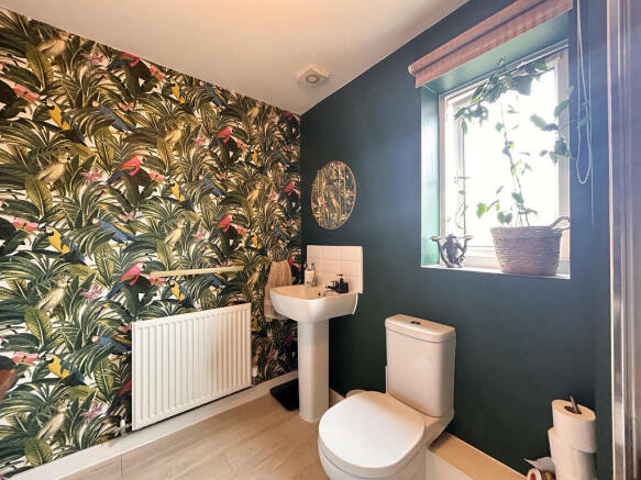 family-bathroom_0...