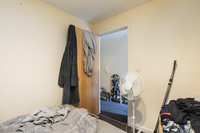 1 bed Flat for sale Image 11