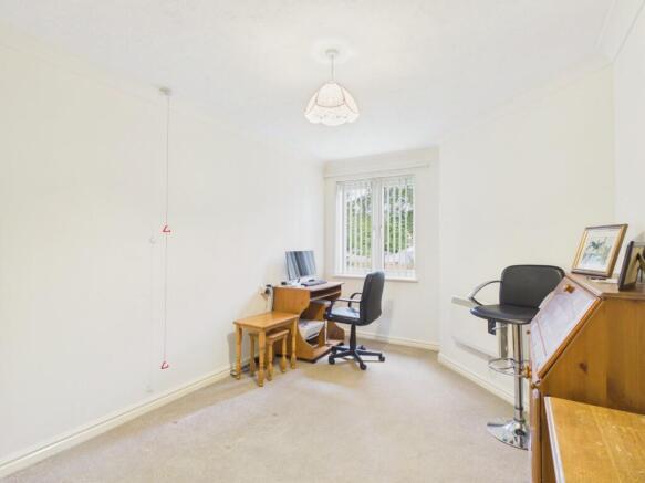 2 bed Apartment for sale Image 7