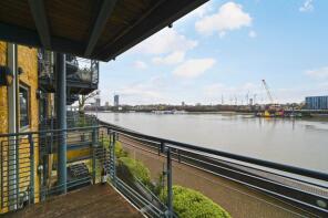 Flat 35, 50 Capital Wharf, Wapping High Street, London E1W 1LY