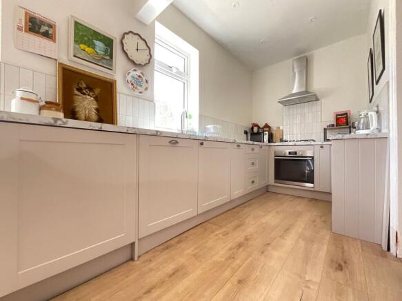 3 bed Terraced for sale Image 7