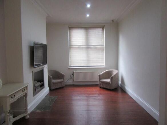 Through Lounge (front)