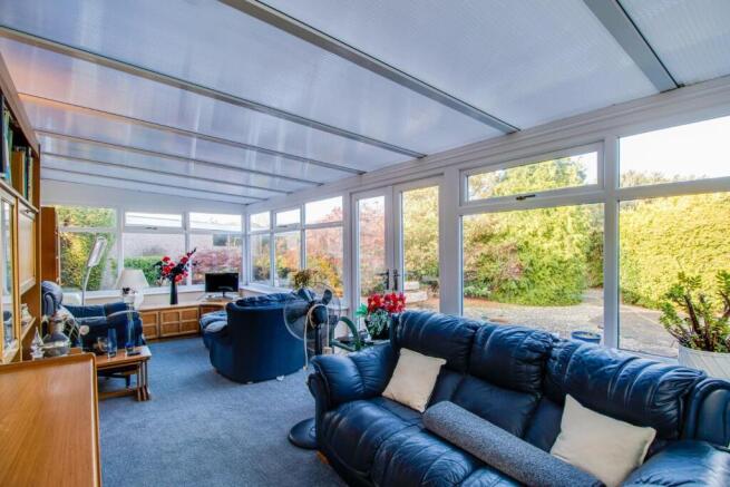3 bed Detached Bungalow for sale Image 7