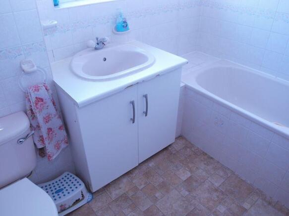 Family Bathroo...