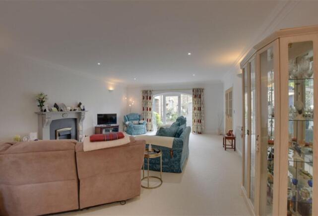 4 bed Mews for sale Image 6