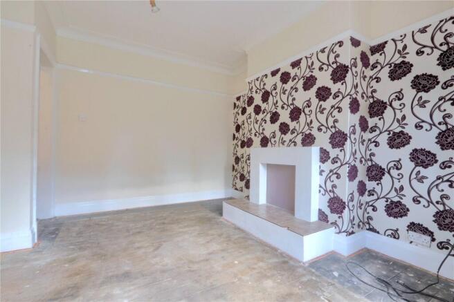 4 bed Semi-Detached for sale Image 4
