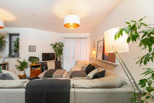 SKROWTNIAP612 - Living Room C.jpg