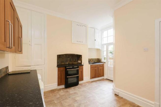 1 bed Apartment to rent Image 4
