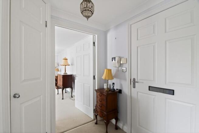 1 bed Apartment for sale Image 8