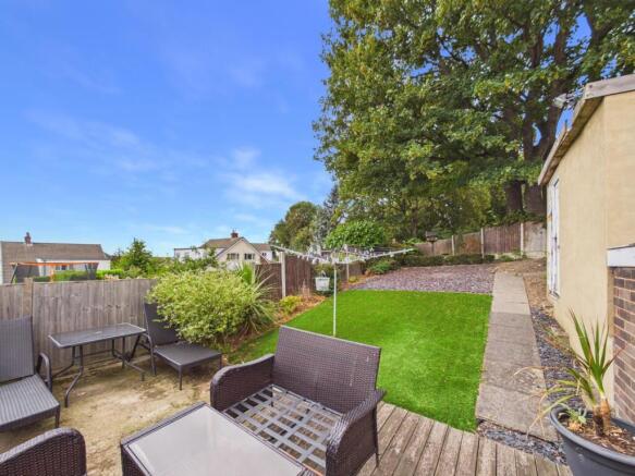 3 bed Semi-Detached for sale Image 7