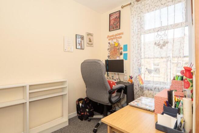 3 bed Terraced for sale Image 12