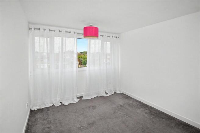 3 bed Semi-Detached for sale Image 6