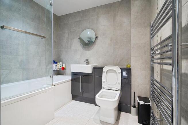 3 bed Semi-Detached for sale Image 12