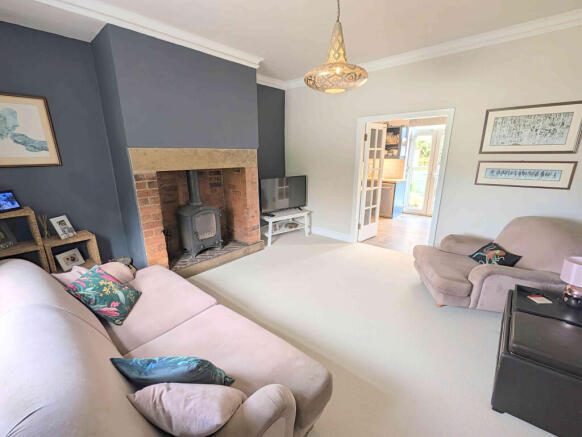 3 Wells Terrace, Village Street, Norwood Green, HX3 8QA photo 4