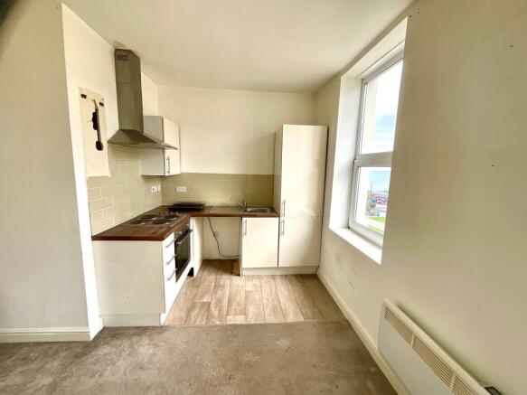 2 bed Flat to rent Image 4