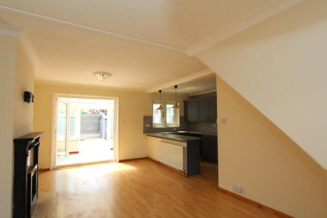 3 bed Terraced to rent Image 7