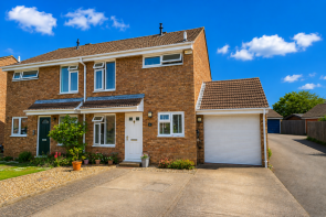15, Alamein Court, St. Neots PE19 7JL