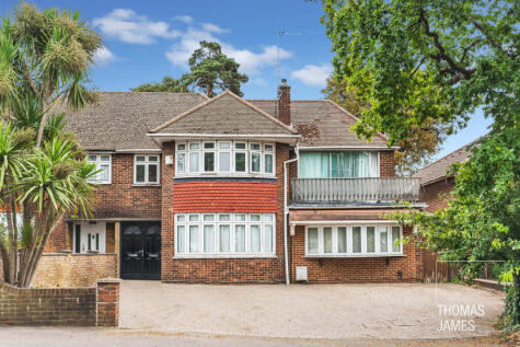 Eversley Park Road, London, N21