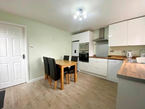 Dining kitchen