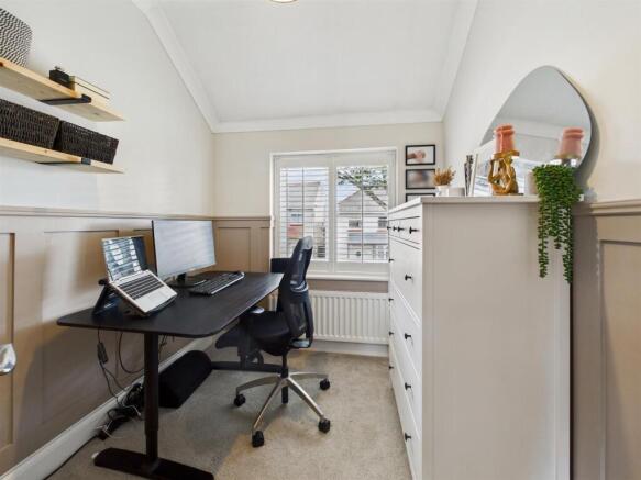CAM05411G0-PR0095-STILL007.jpg