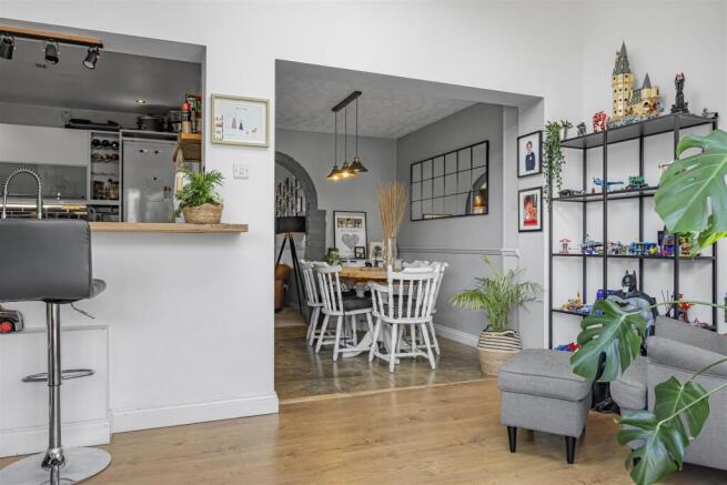 Family Room.jpg