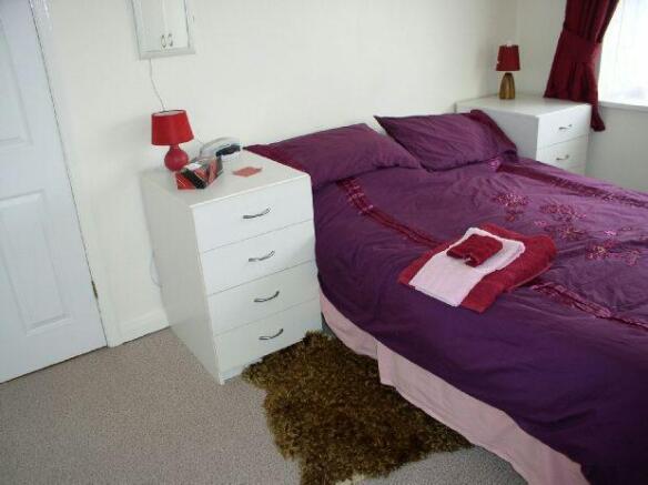 Bedroom 1 Picture 2