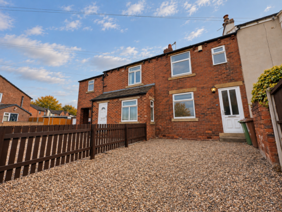 Autumn Brick Terrace with Gravel Yard