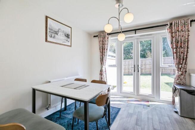 4 bed Detached for sale Image 4
