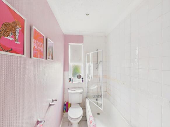3 bed Terraced for sale Image 7