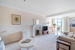 15, Jubilee Lodge, The Underfleet, Seaton EX12 2WF