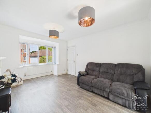 CAM01995G0-PR0439-STILL009