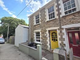 2, Nangitha Place, Trewen Road, Falmouth TR11 5DN