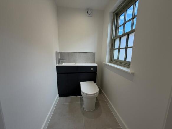 3 bed Terraced for sale Image 10