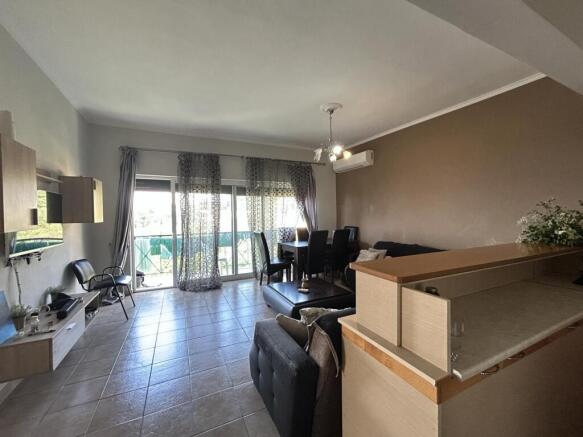 Kitchen to sitting/view
