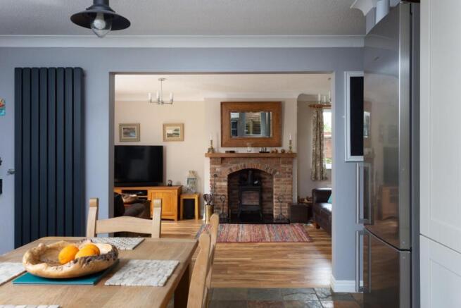 4 bed Link Detached House for sale Image 6