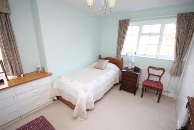 bed 2 (002).JPG
